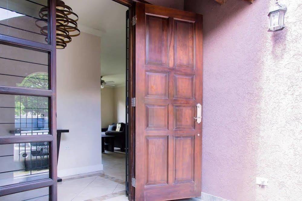 New Kingston Guest Apt At Sonoma Estate Exterior foto